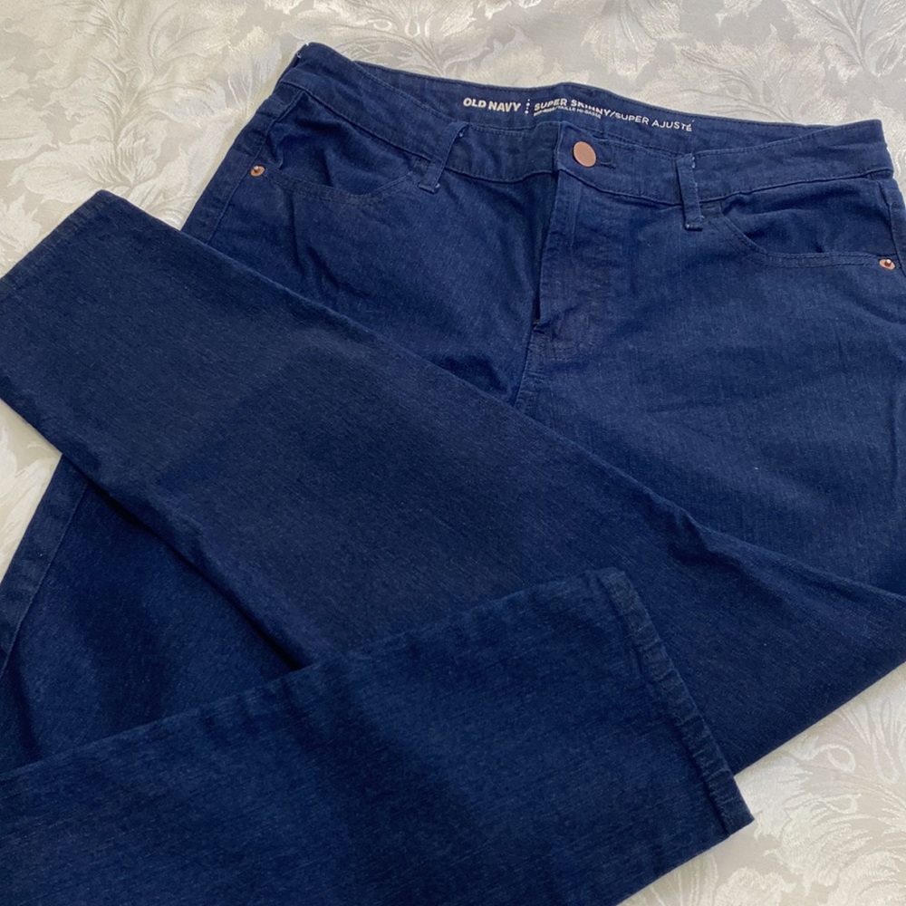 Old Navy Super Skinny Jeans NWOT